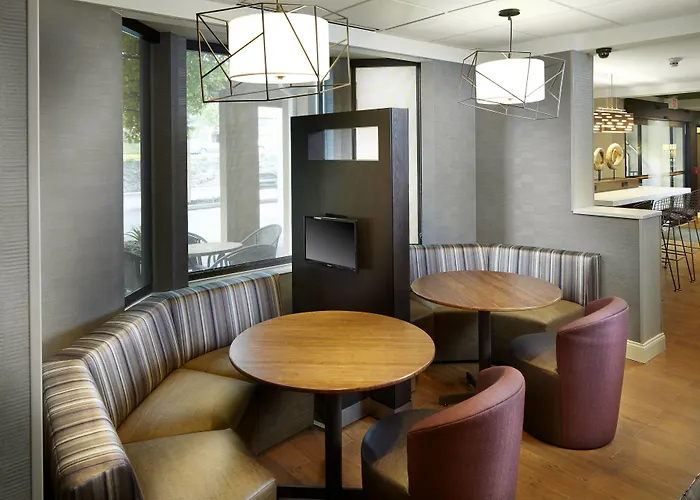 Courtyard By Marriott State College